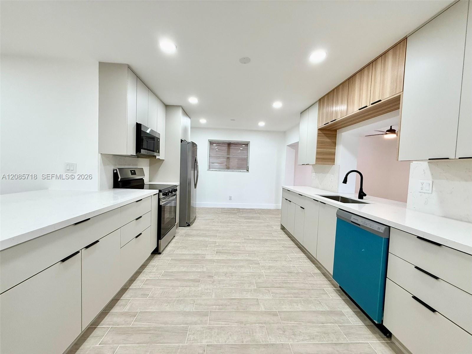 2201 N 54th Avenue, Hollywood, FL 33021 photo 7