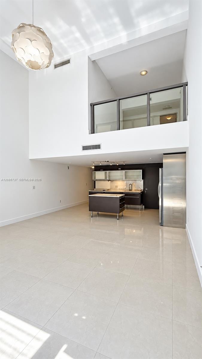 6000 Collins Avenue 305, Miami Beach, FL 33140 photo 2
