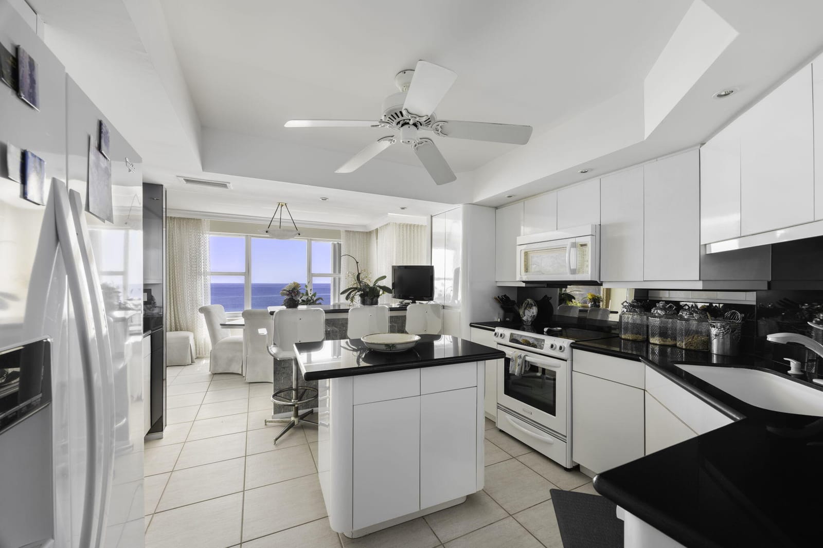 3900 N Ocean Drive 11H — photo 6