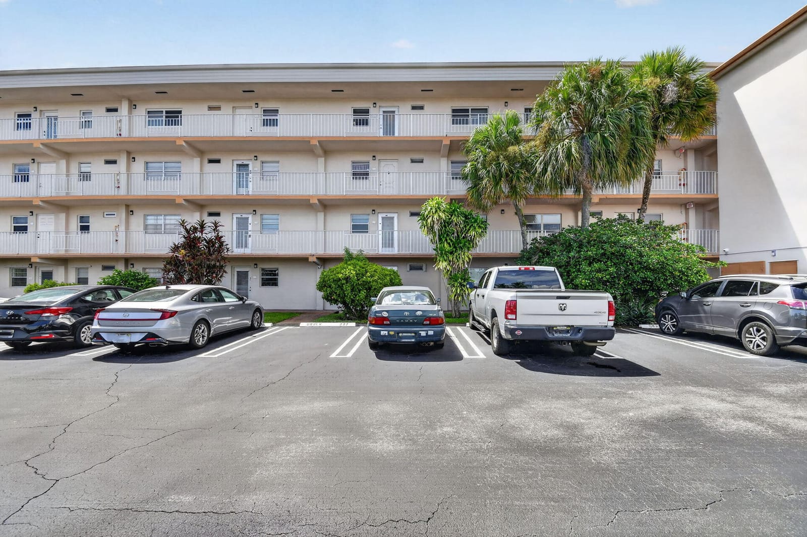 230 NE 26th Avenue 412, Boynton Beach, FL 33435 photo 3