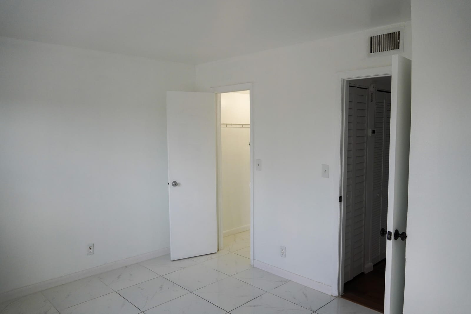 3720 N PINE ISLAND Road N 334, Sunrise, FL 33351 photo 16