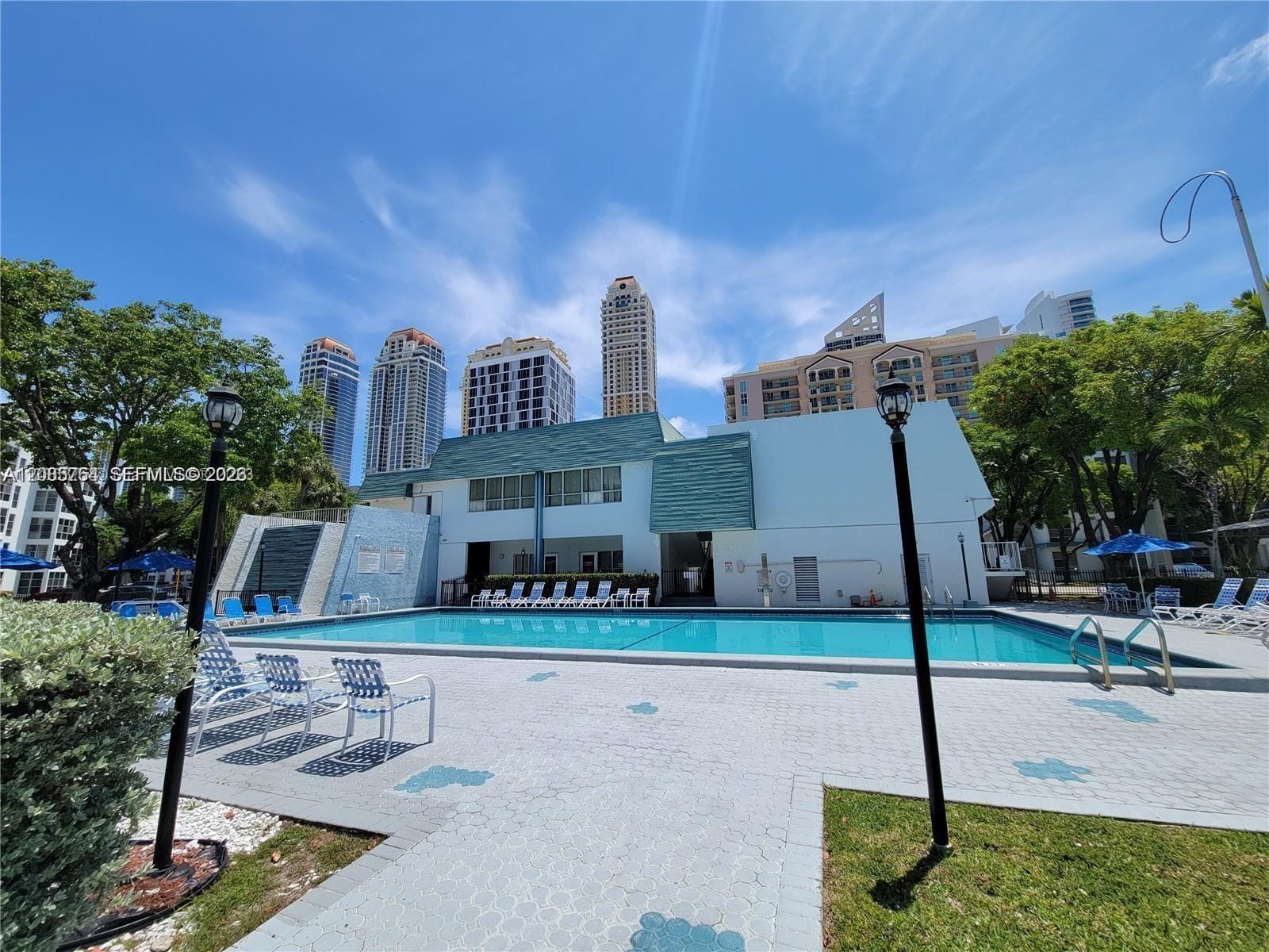 17570 Atlantic Boulevard 118, Sunny Isles Beach, FL 33160 photo 3
