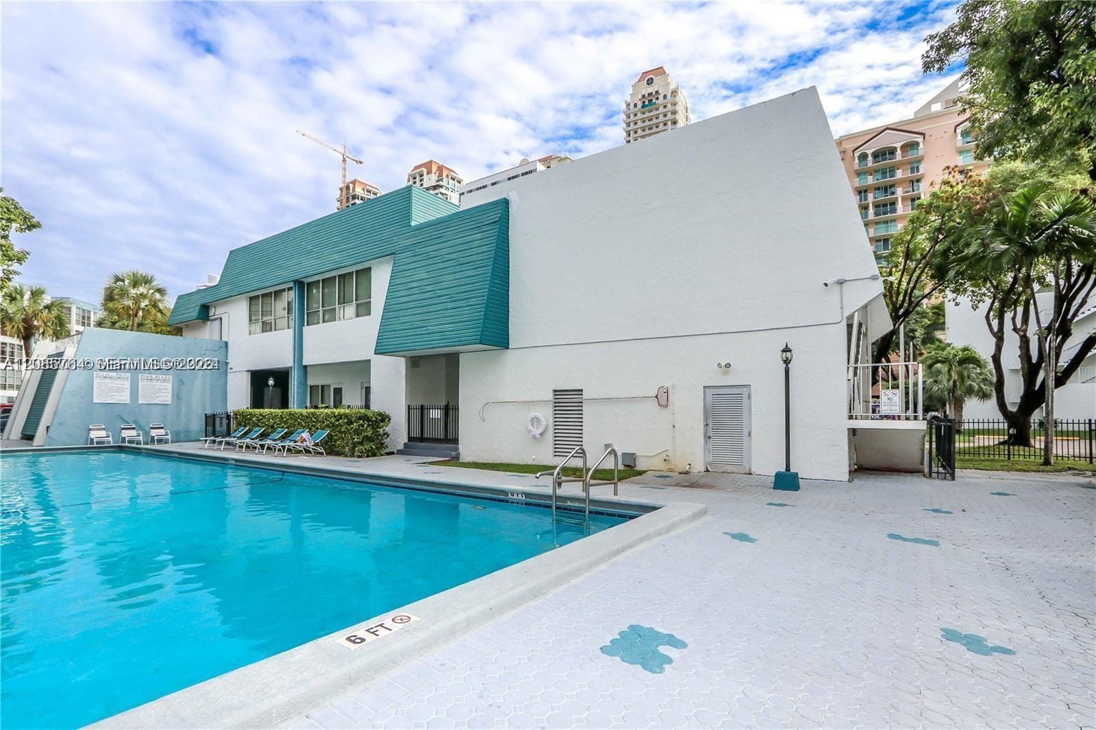 17570 Atlantic Boulevard 118, Sunny Isles Beach, FL 33160 photo 7