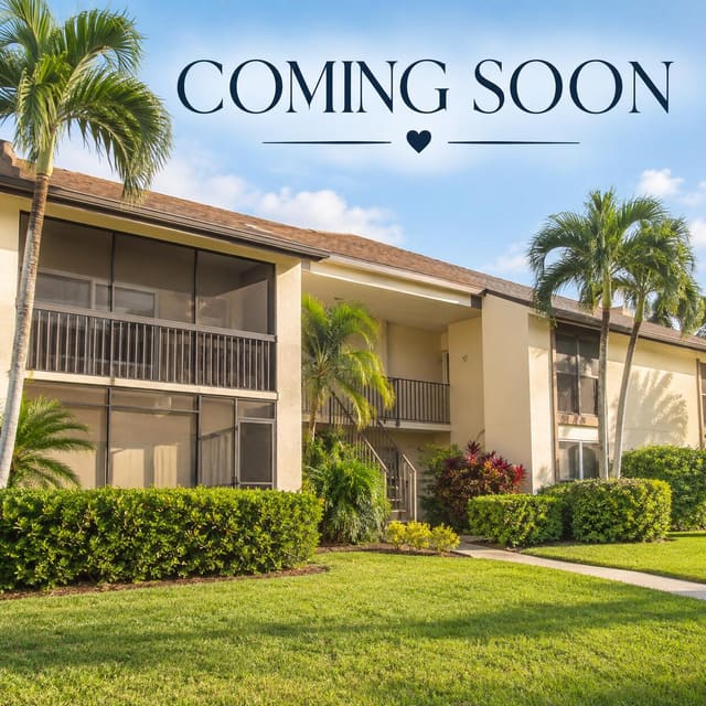 331 KNOTTY PINE Circle D-2, Pine Ridge III Condo, Greenacres, FL