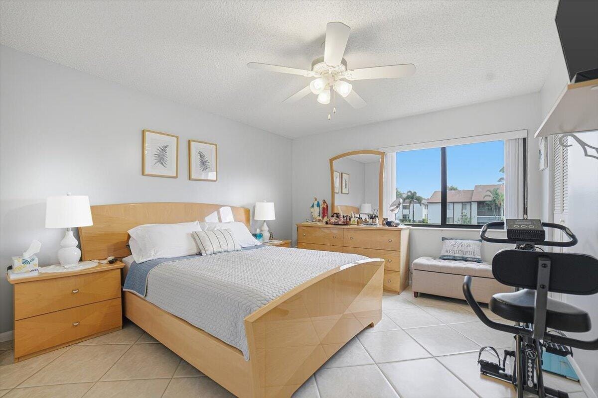 331 KNOTTY PINE Circle D-2, Greenacres, FL 33463 photo 11