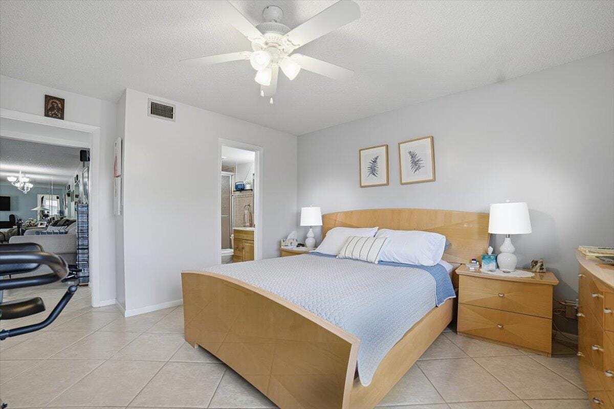 331 KNOTTY PINE Circle D-2, Greenacres, FL 33463 photo 12