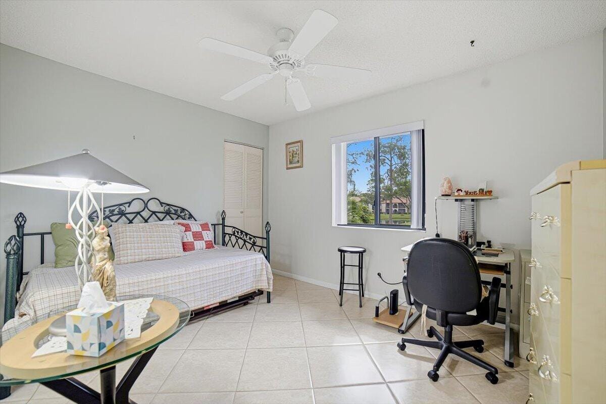 331 KNOTTY PINE Circle D-2, Greenacres, FL 33463 photo 14