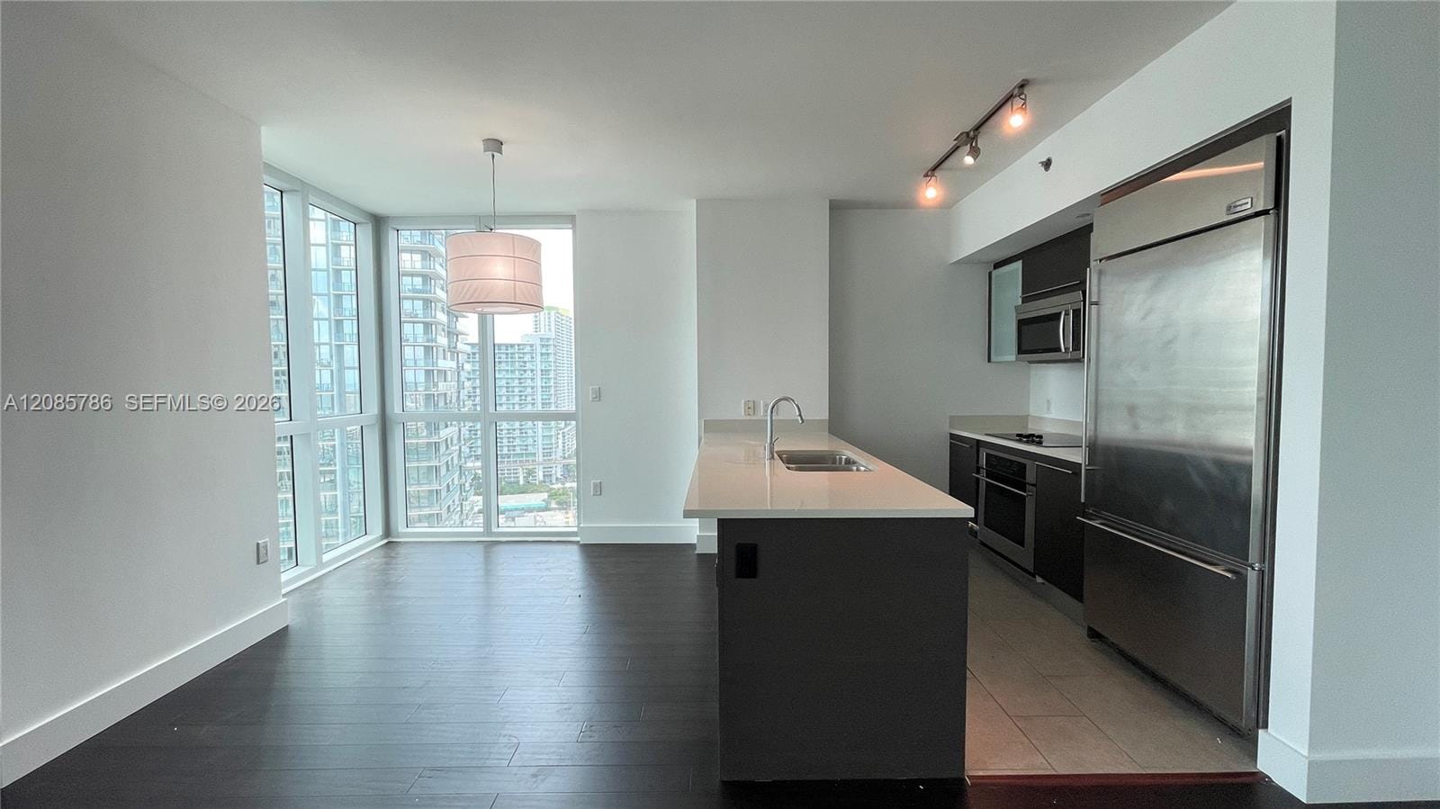 55 SE 6th Street 2702, Miami, FL 33131 photo 17
