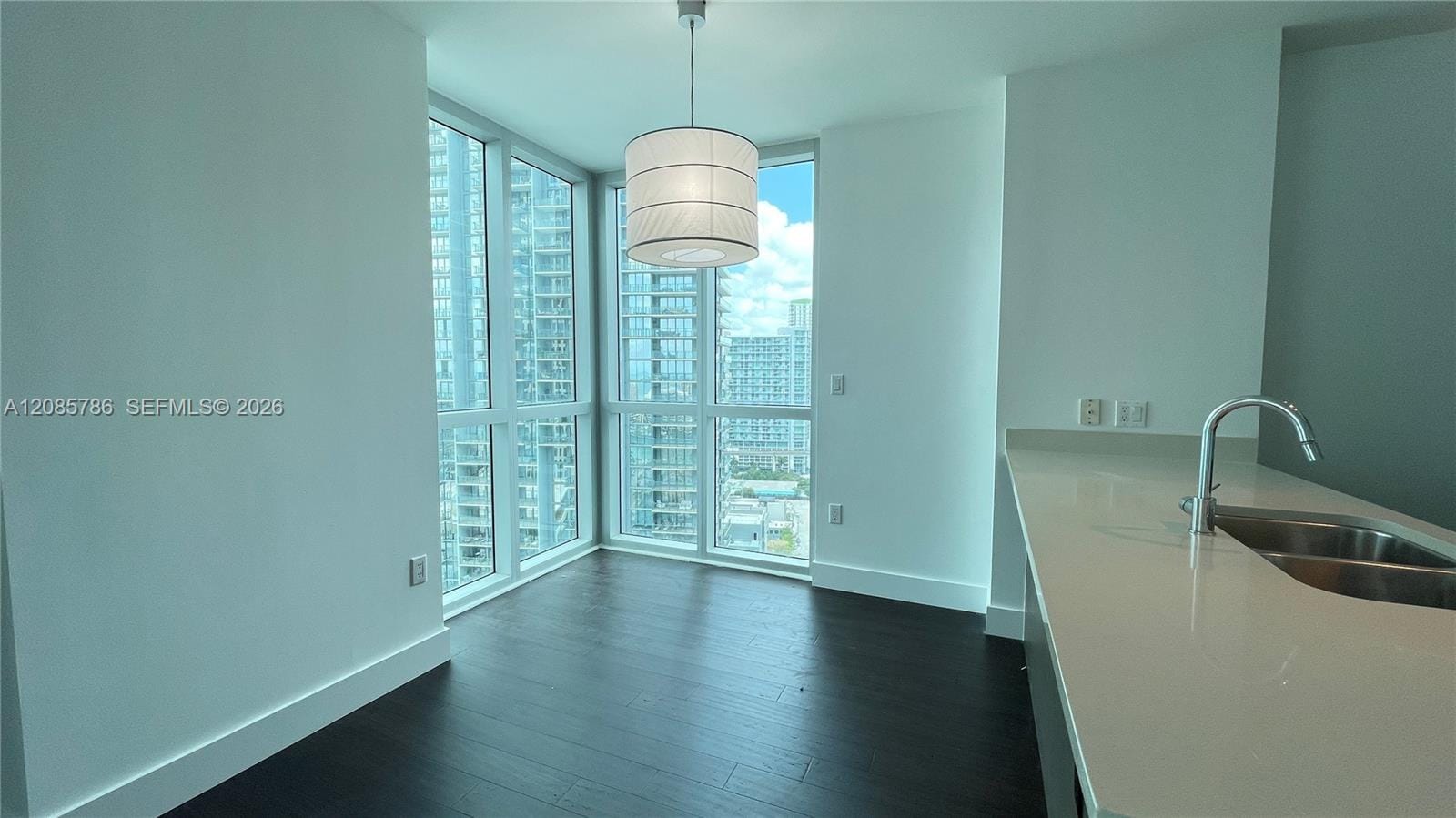 55 SE 6th Street 2702, Miami, FL 33131 photo 19