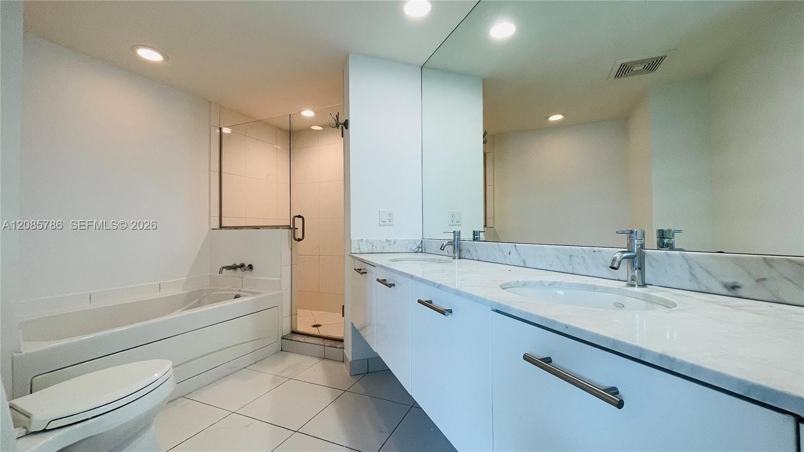 55 SE 6th Street 2702, Miami, FL 33131 photo 29