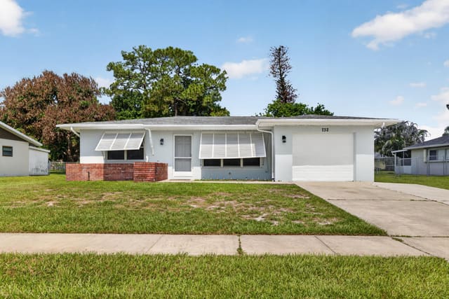 732 SW RAVENSWOOD Lane, Port St. Lucie, FL 34983