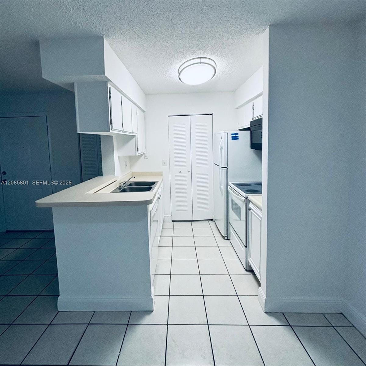1237 SW 46th Avenue 811, Pompano Beach, FL 33069 photo 4