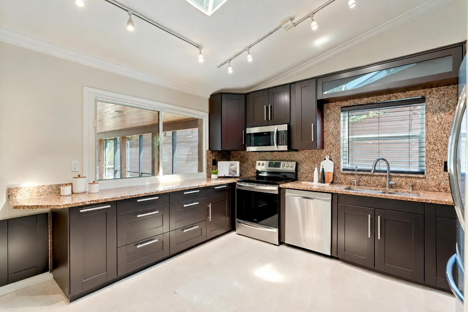 734 Camino Gardens Lane — photo 8