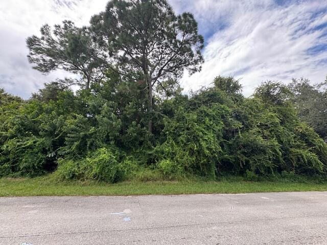 5807 Shannon Drive, Fort Pierce, FL 34951 photo 1