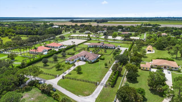 843 STALLION Drive, Loxahatchee, FL 33470