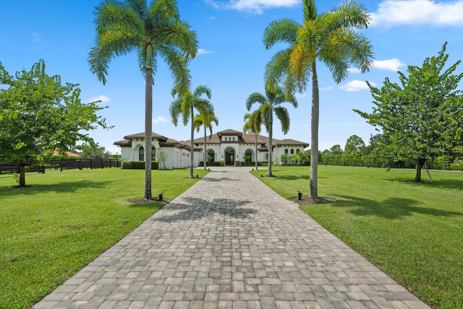 843 STALLION Drive, Loxahatchee, FL 33470 photo 4
