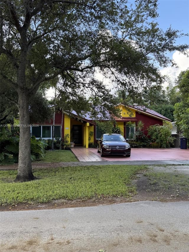 400 Oriole Avenue, Miami Springs, FL 33166