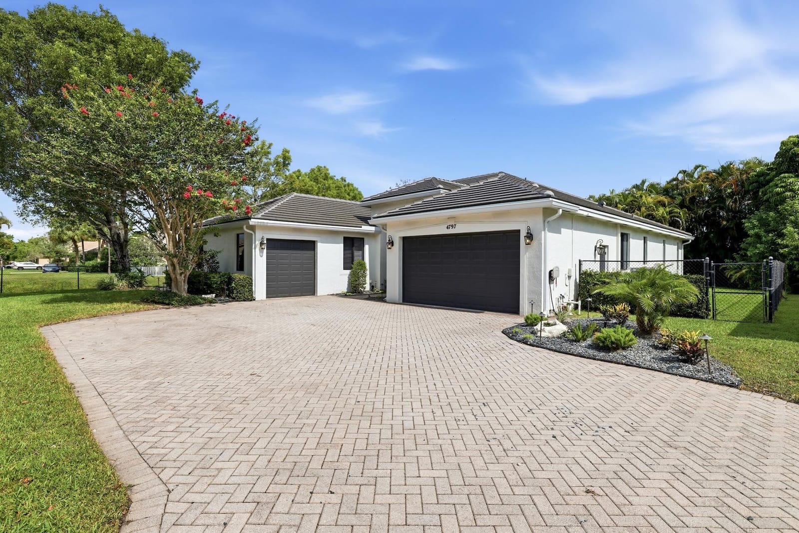 4797 NW 72nd Place, Coconut Creek, FL 33073 photo 2