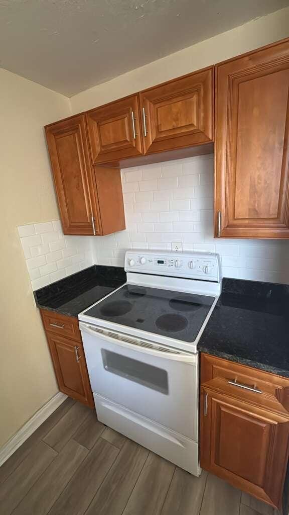 3722 HENRY Avenue 3 — photo 4