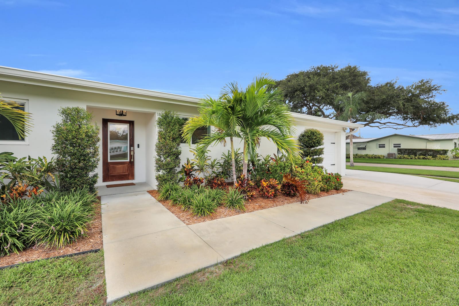 72 WILLOW Road, Tequesta, FL 33469 photo 5