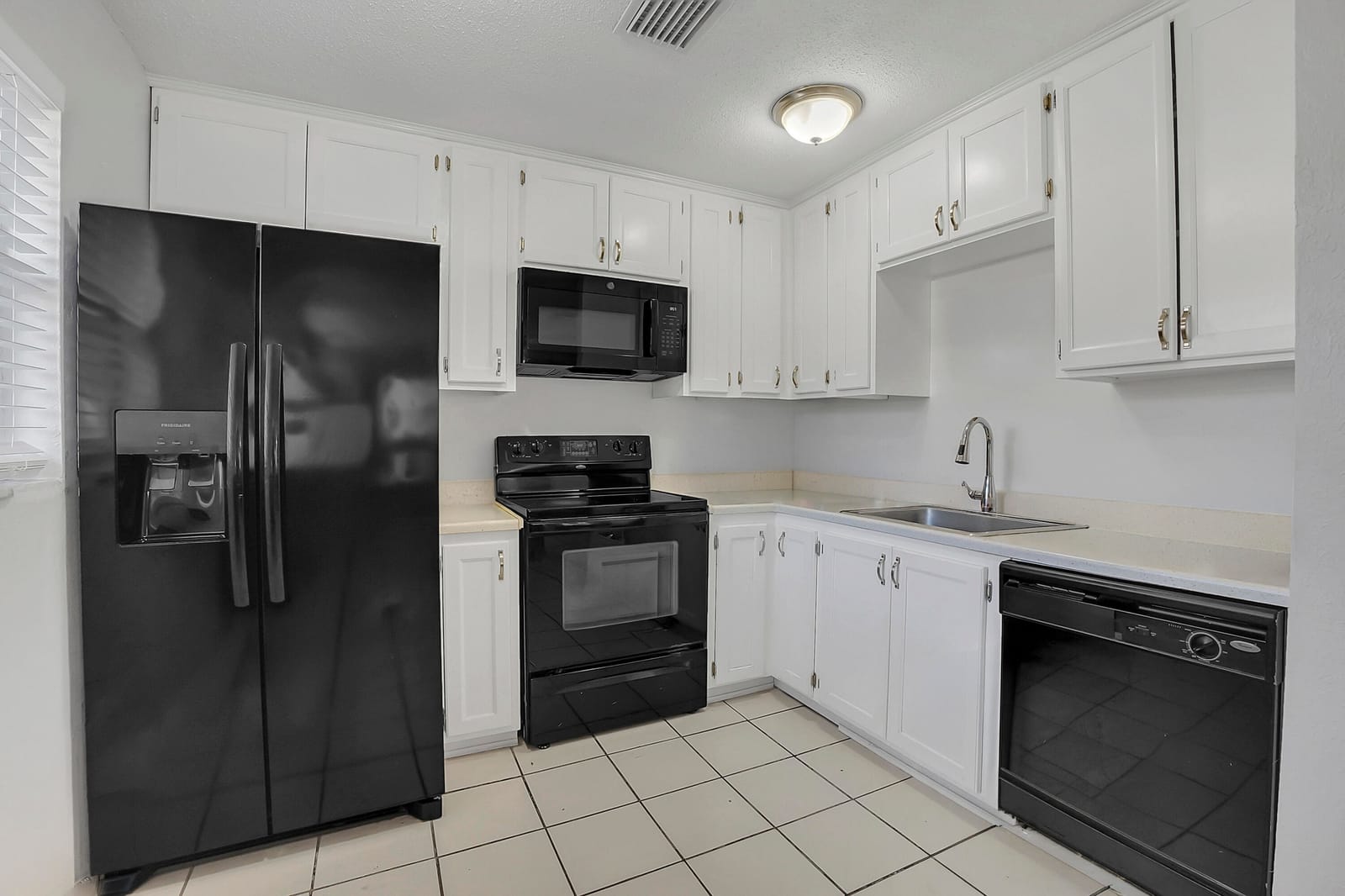 512 Holly Drive 1 — photo 11