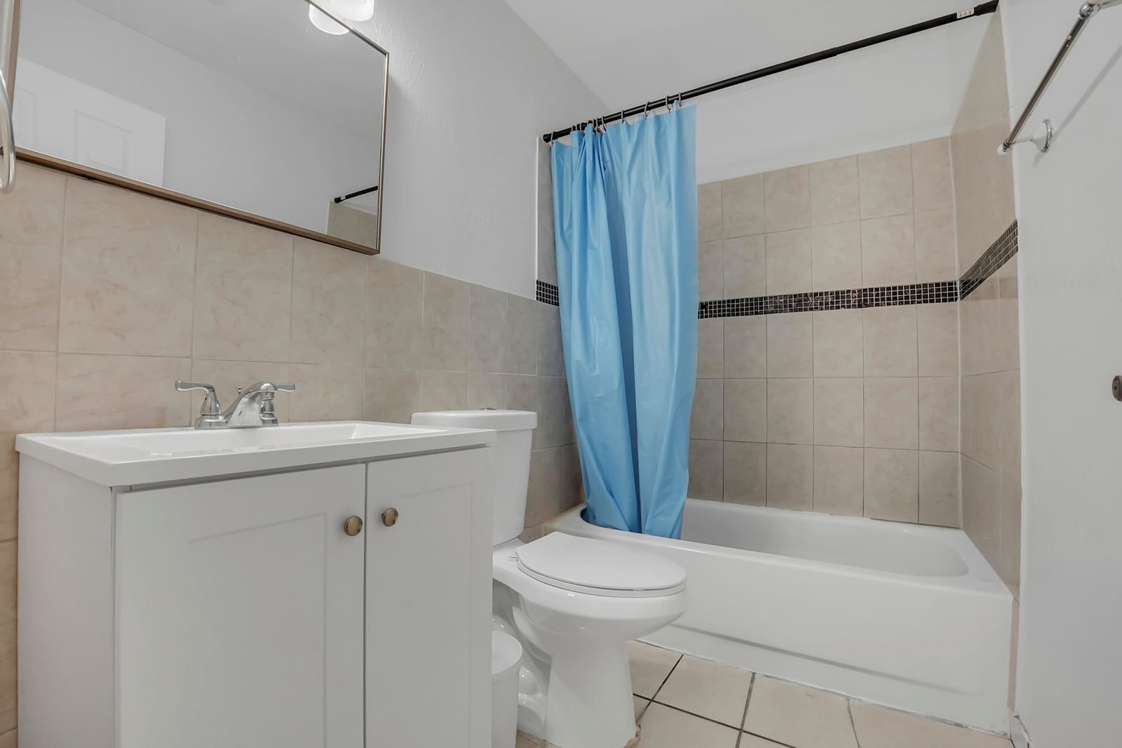 512 Holly Drive 1 — photo 12