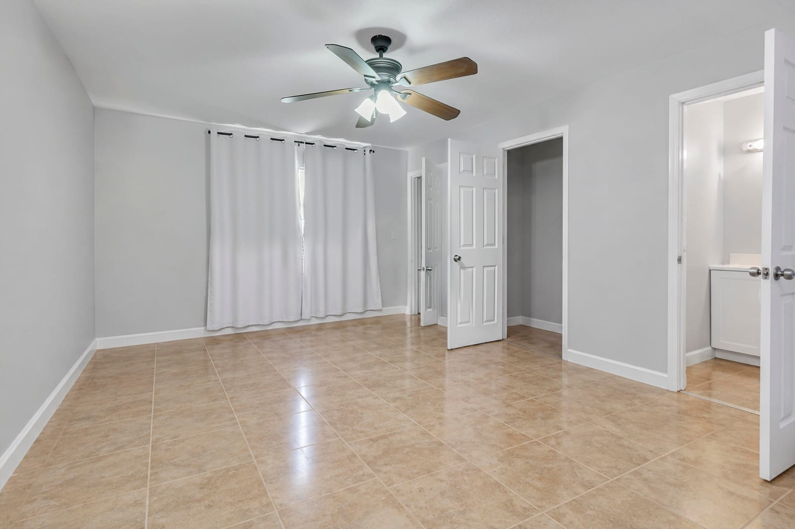 512 Holly Drive 1 — photo 6