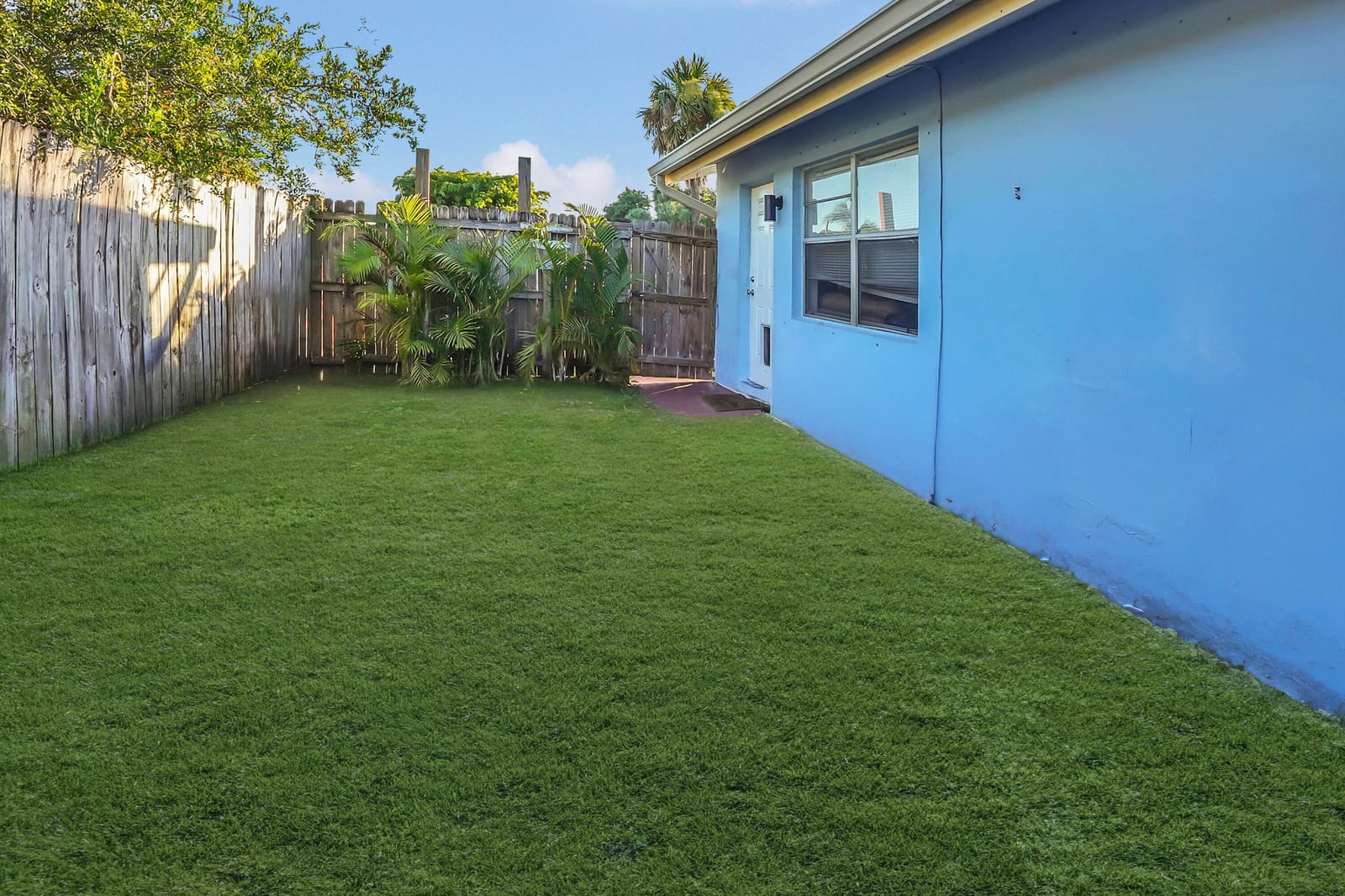 512 Holly Drive 1 — photo 8