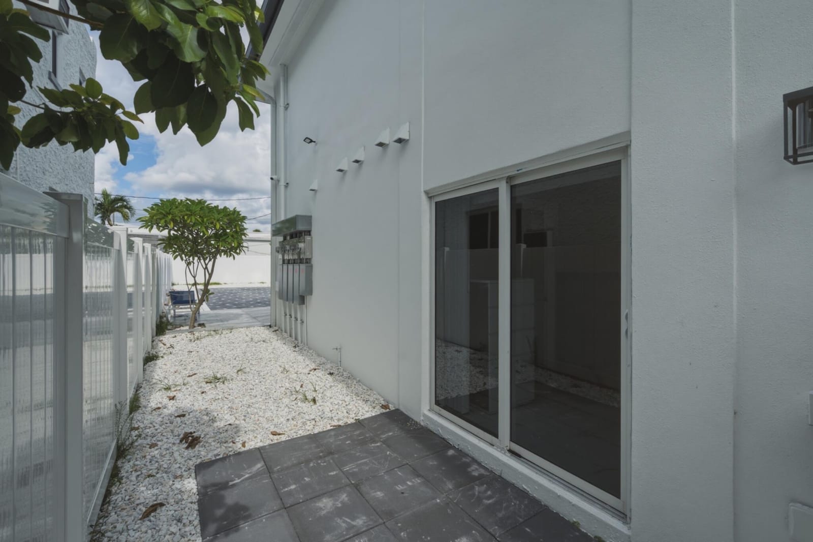 1137 SE 6TH Terrace 1-8, Fort Lauderdale, FL photo 8