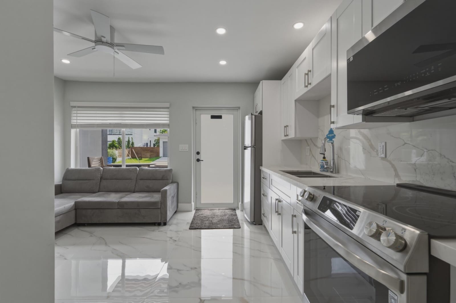 1137 SE 6TH Terrace 1-8, Fort Lauderdale, FL photo 9