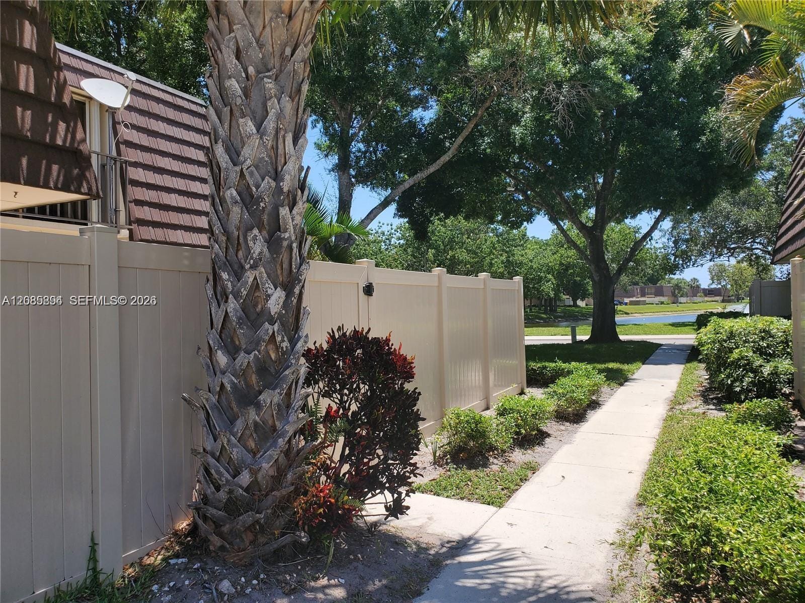 7419 74th Way 7419, West Palm Beach, FL 33407 photo 7