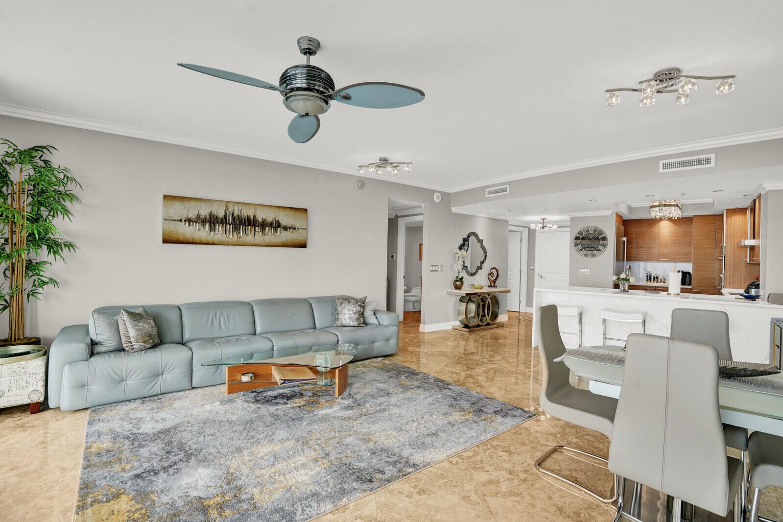 1 N Ocean Boulevard 814 — photo 7