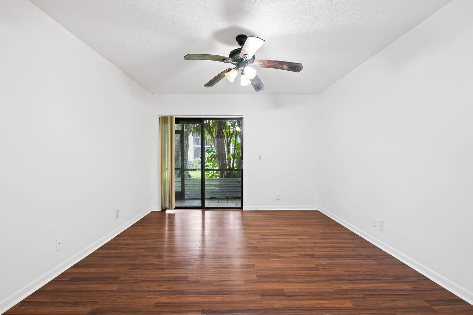 9503 NW 2ND Place 3-B — photo 8