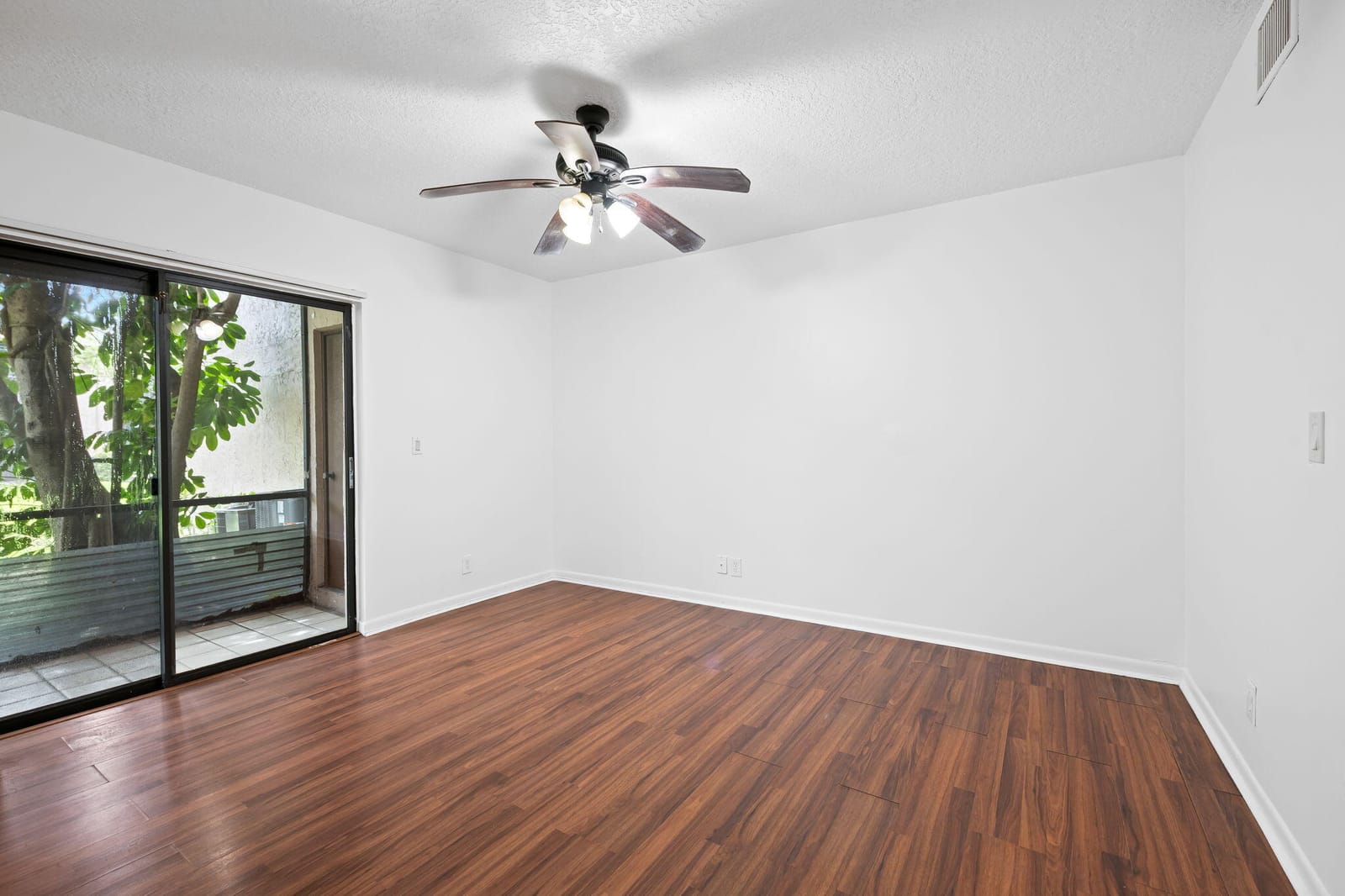 9503 NW 2ND Place 3-B — photo 9