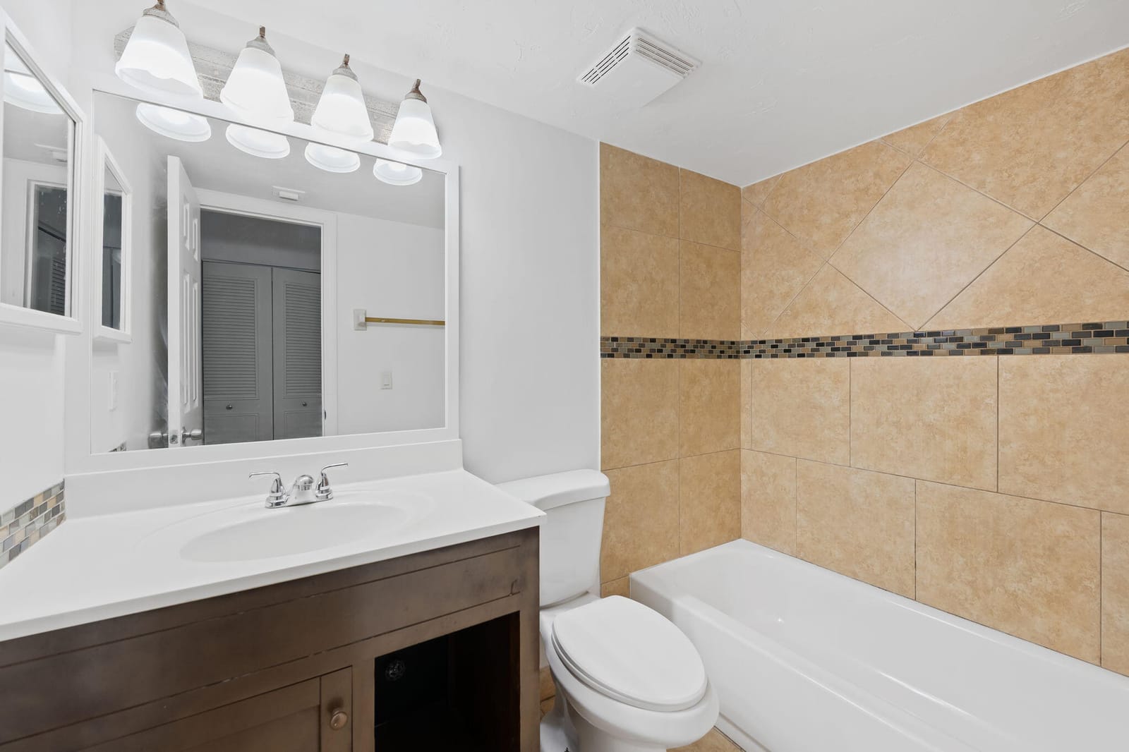 9503 NW 2ND Place 3-B — photo 10