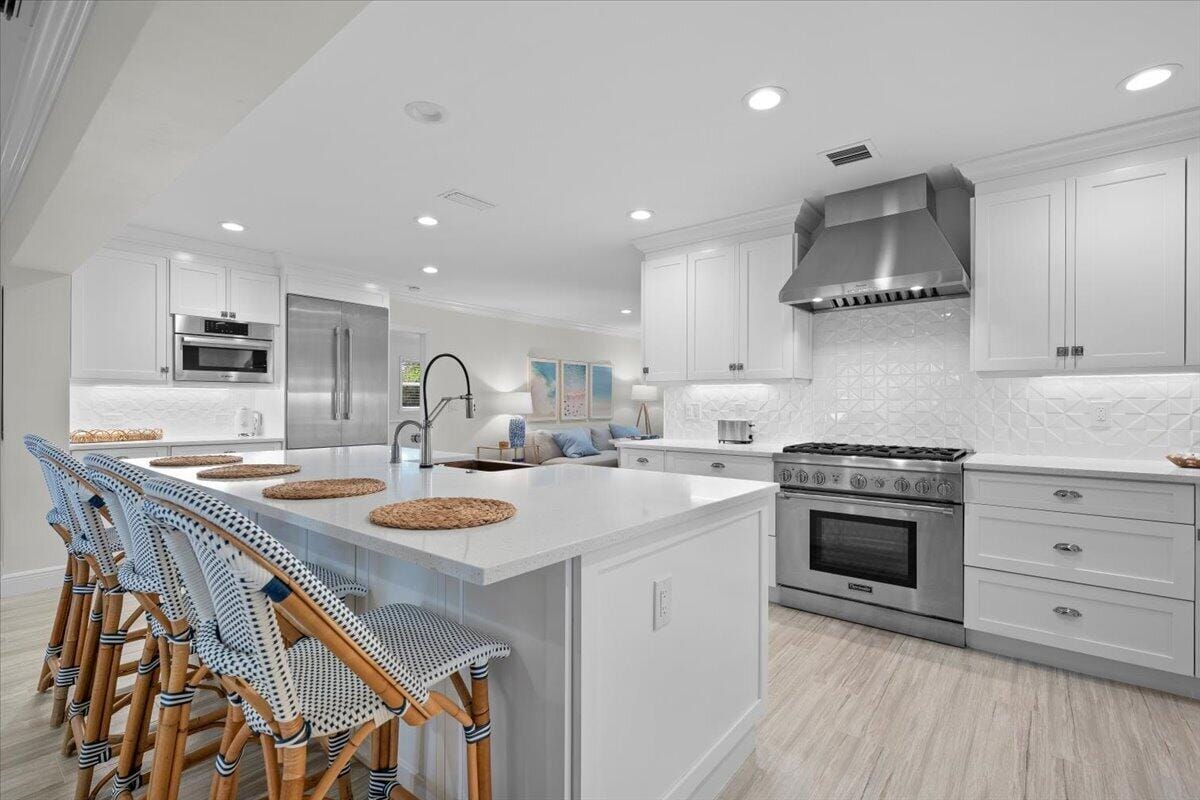 12831 S Shore Drive — photo 8