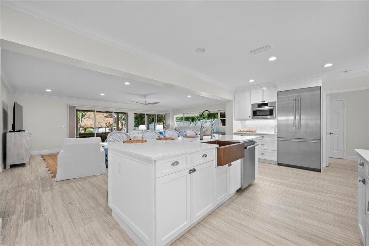 12831 S Shore Drive — photo 9