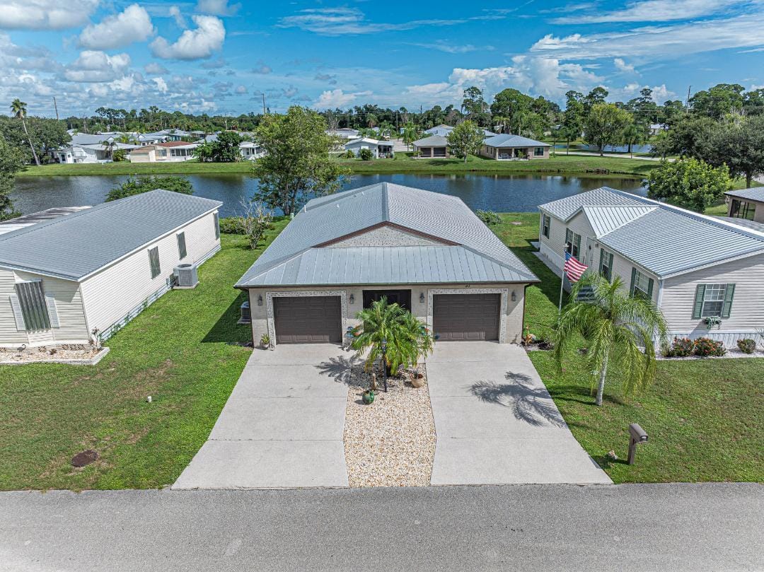 Spanish Lakes Country Club Village Leasehold Estates, Fort Pierce, FL home for sale at 37 ARBOLES DEL NORTE