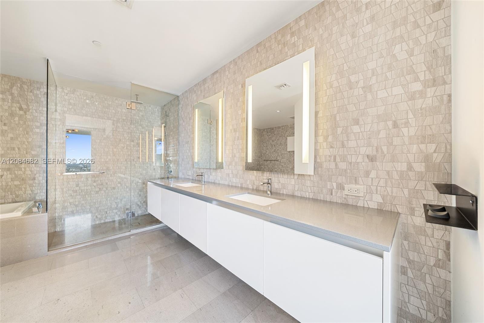 88 SW 7th Street 2312, Miami, FL 33130 photo 16