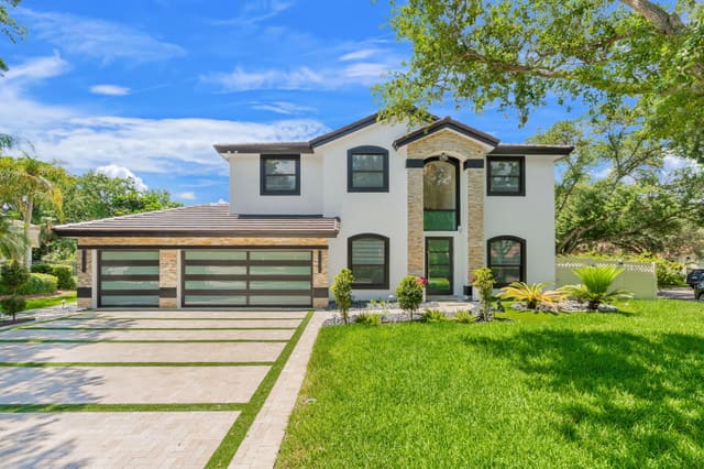 1254 NW 102ND Way, Coral Springs, FL 33071
