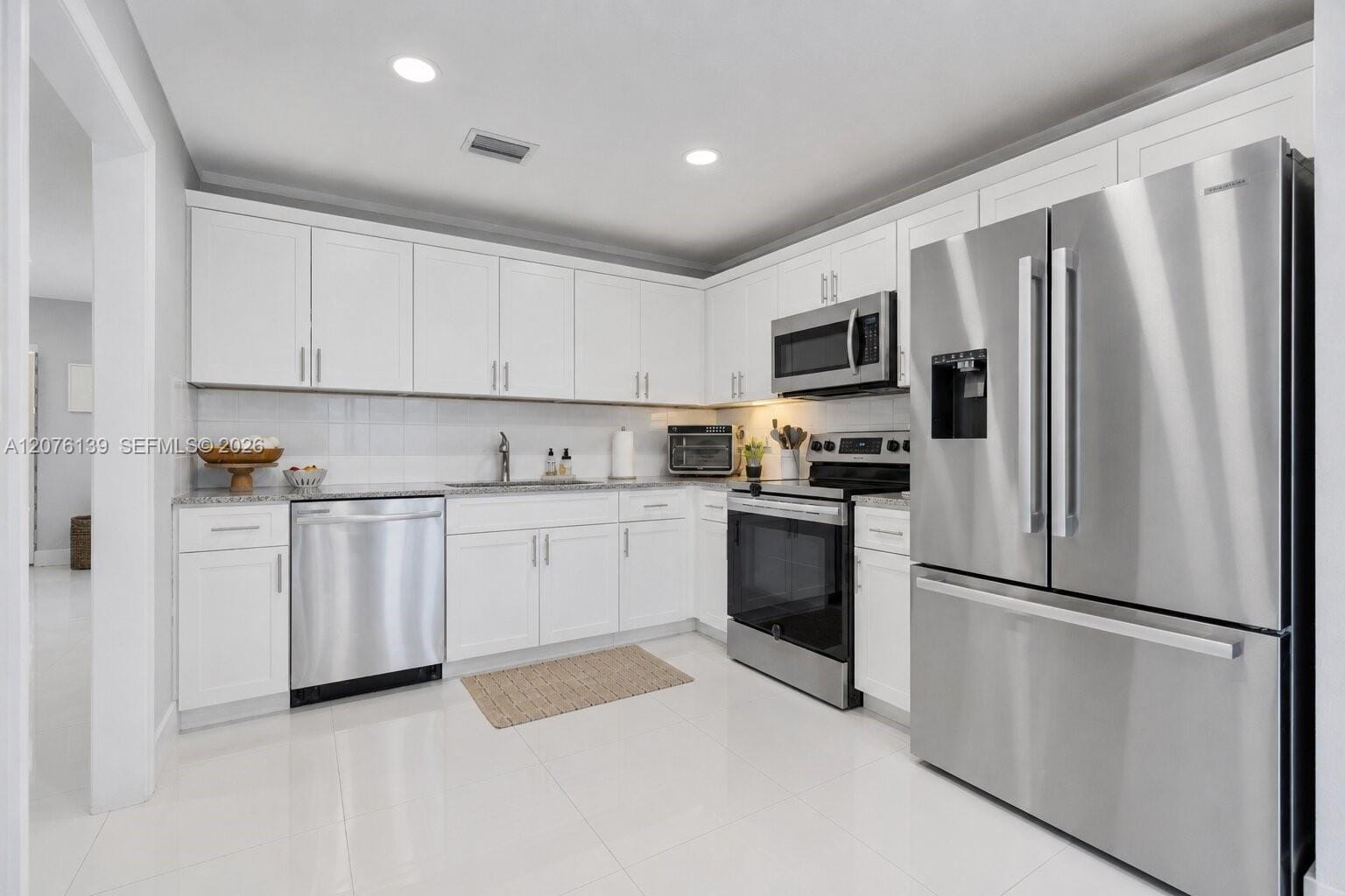 14265 SW 97th Terrace, Miami, FL 33186 photo 4