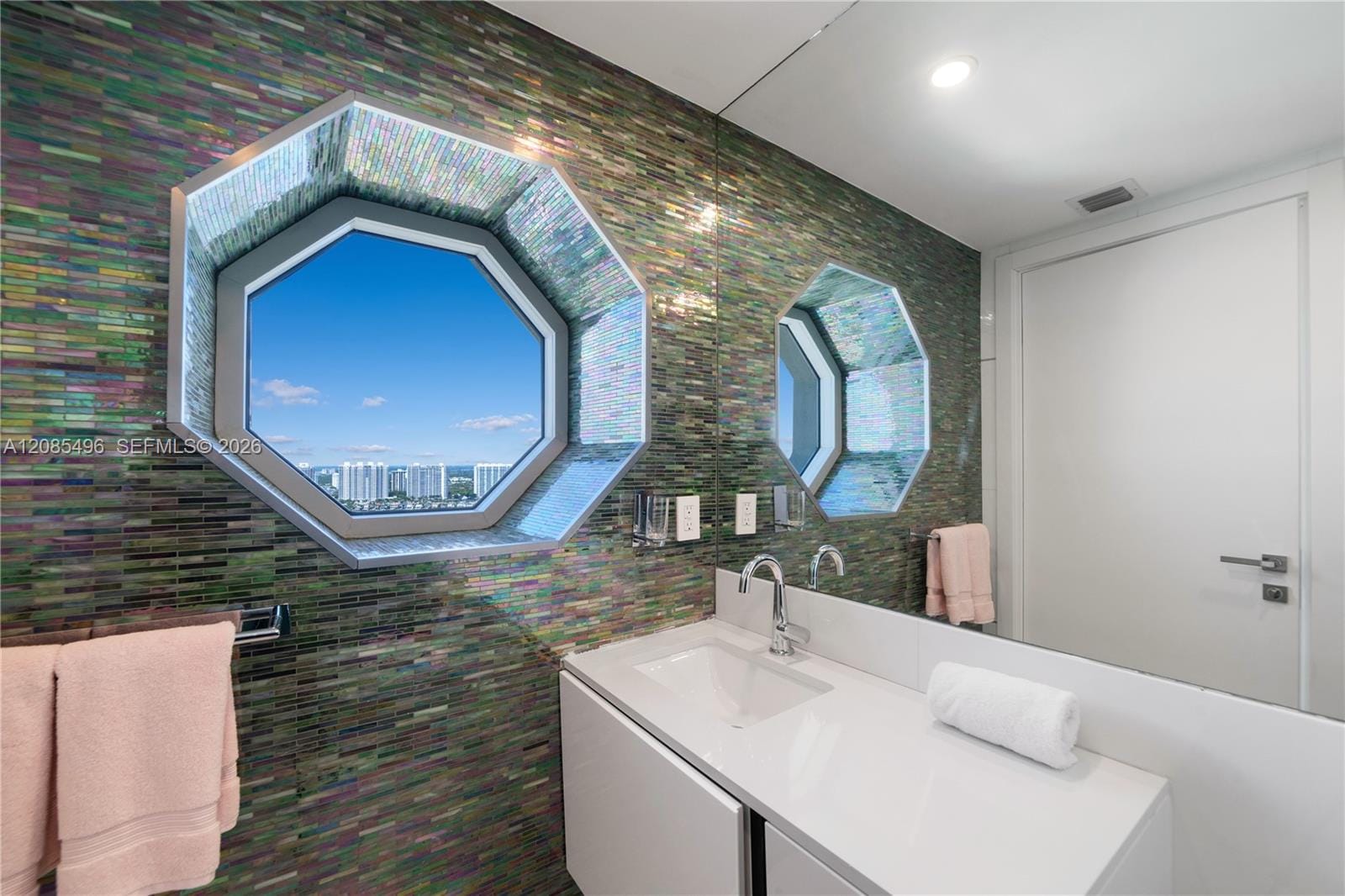 17875 Collins Avenue 3406, Sunny Isles Beach, FL 33160 photo 24