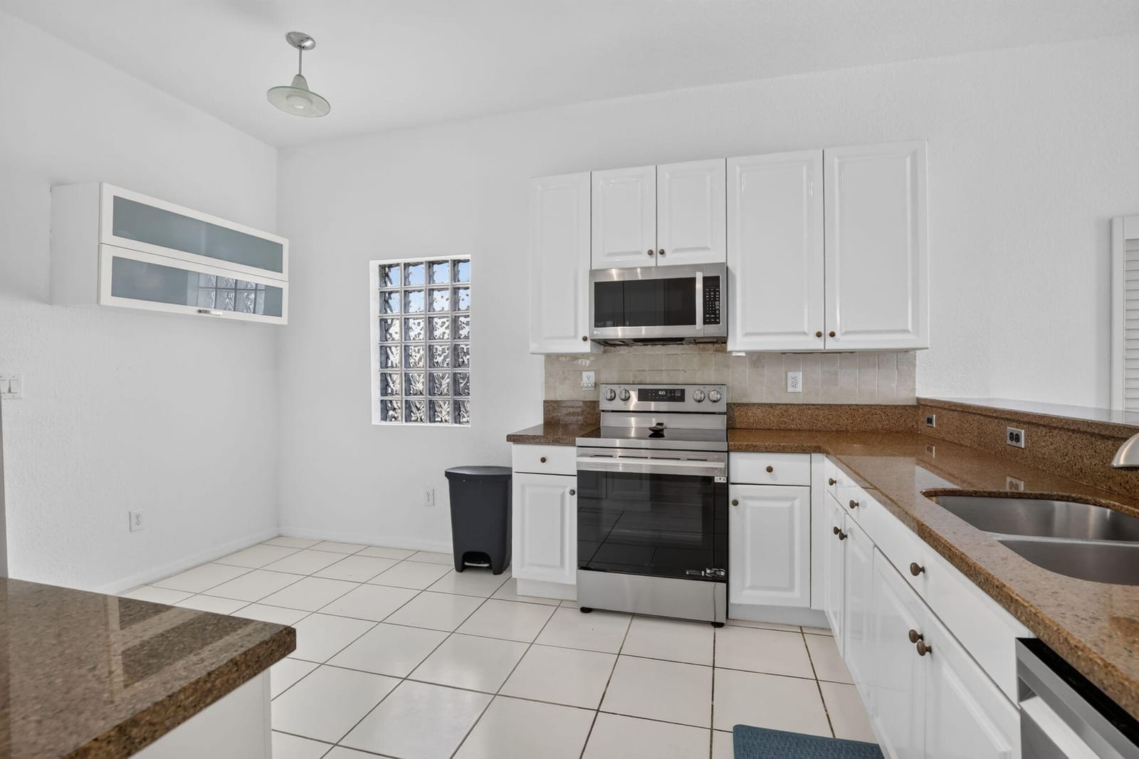 15891 SW 14TH Street, Pembroke Pines, FL 33027 photo 14