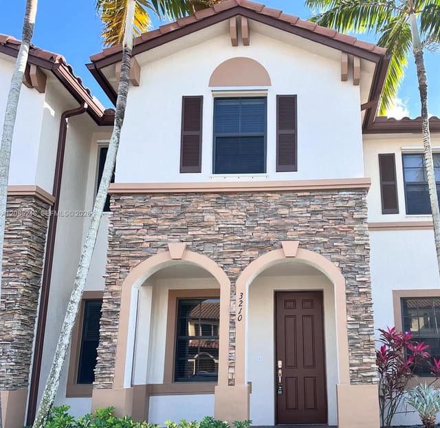 3210 SE 6th Street, Homestead, FL 33033