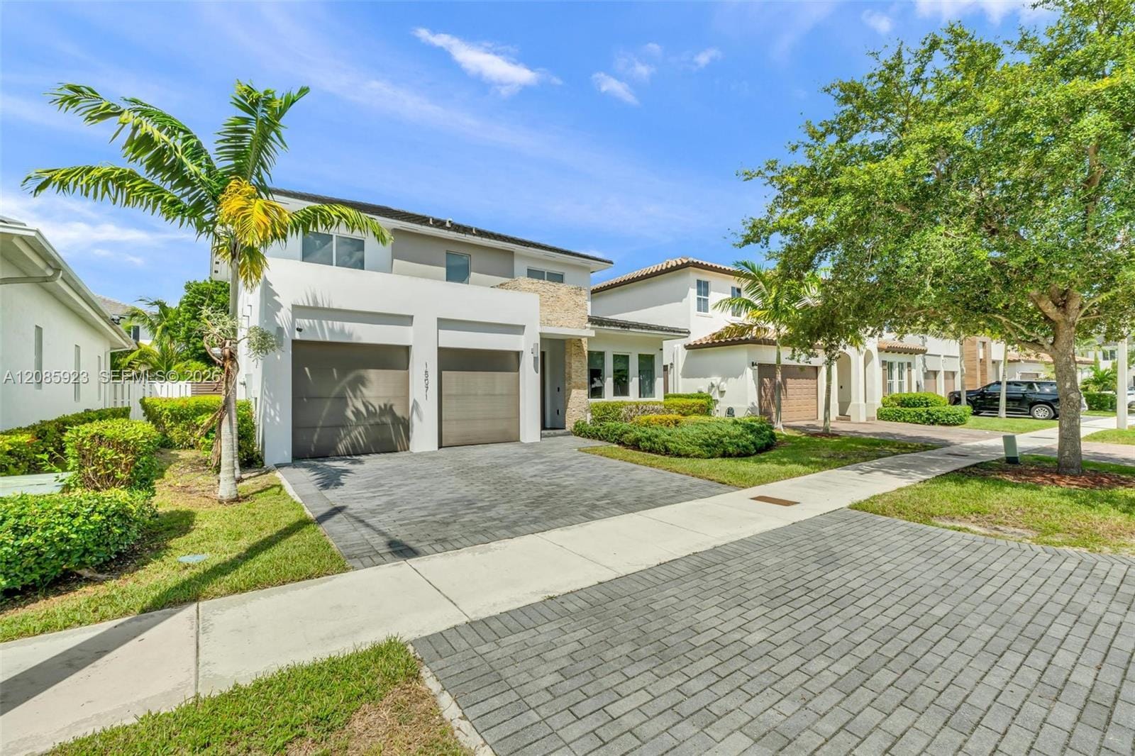 15071 SW 176th Street — photo 2