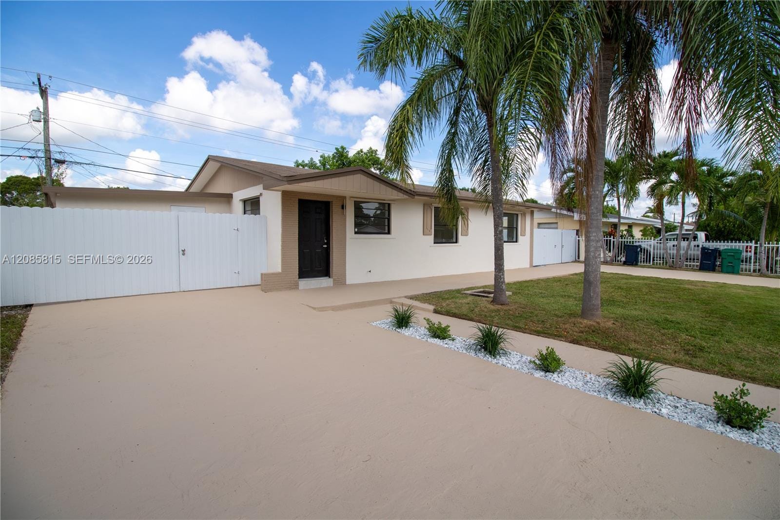 19720 SW 116th Avenue, Miami, FL 33157 - photo 1 of 30