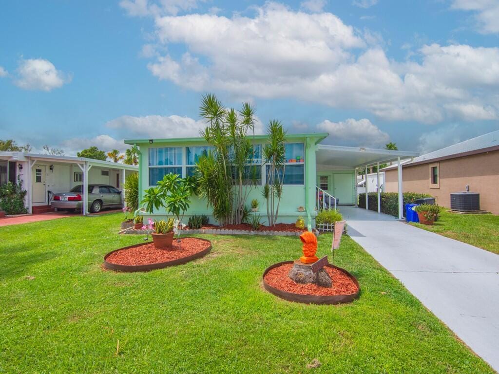 9 Kassaba Lane, Port St. Lucie, FL 34952 photo 2