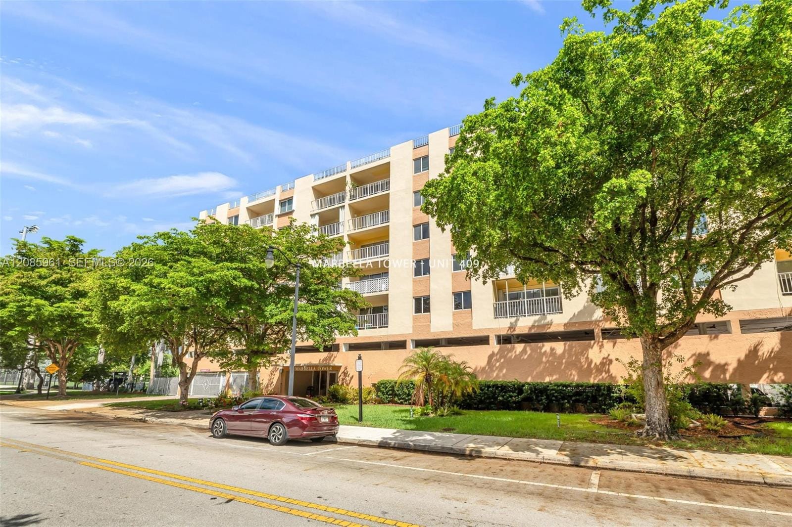 200 178th Drive 409, Sunny Isles Beach, FL 33160 photo 30