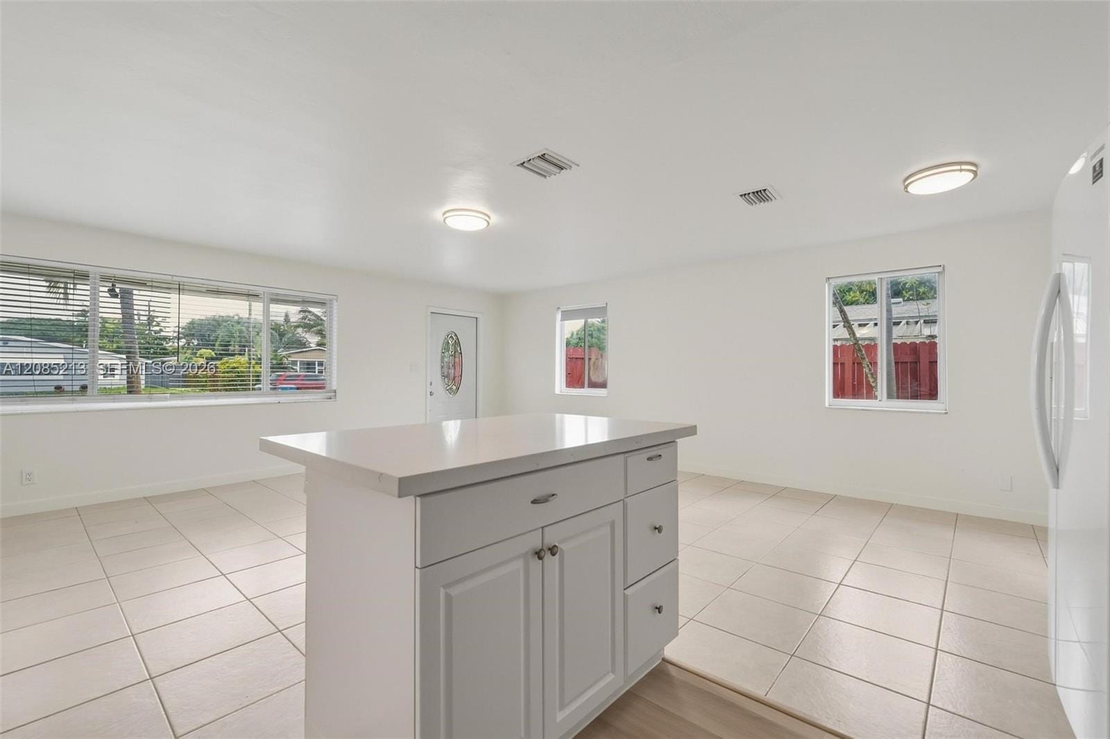 5820 NE 2nd Avenue, Oakland Park, FL 33334 photo 9