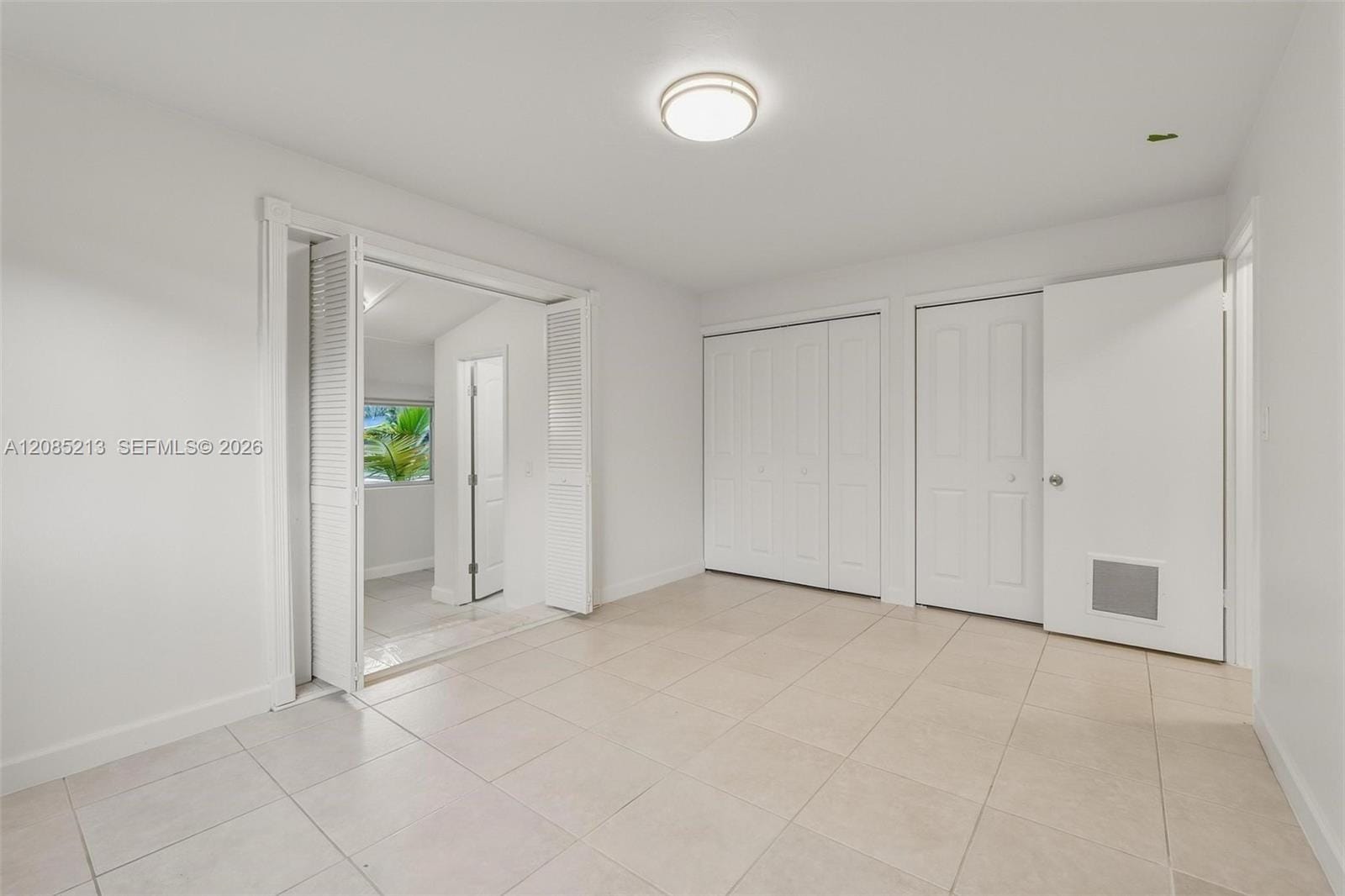 5820 NE 2nd Avenue, Oakland Park, FL 33334 photo 10
